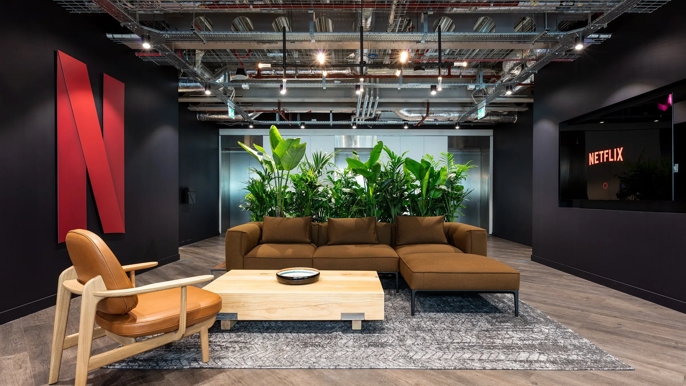 Loop Interiors | Netflix | Design & Build of London HQ