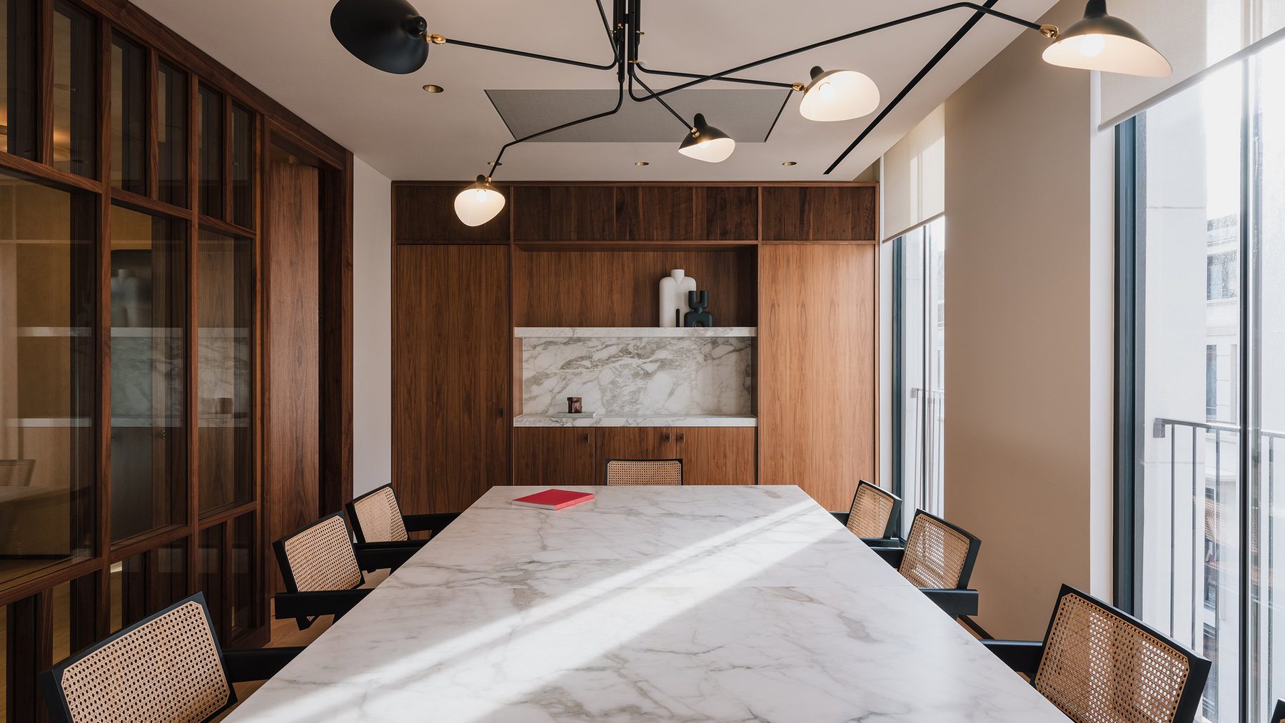 Loop Interiors | US Client HQ in London | Design & Build of London HQ